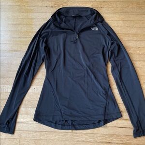 EUC The North Face black FLASHDRY quarter zip